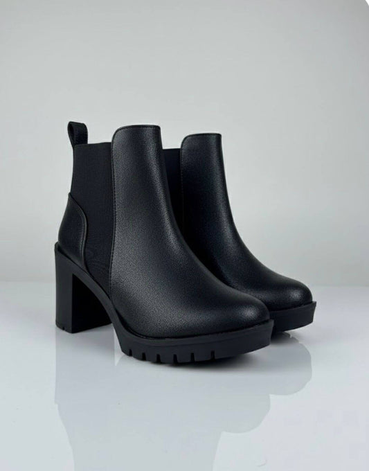 Botín de temporada negro