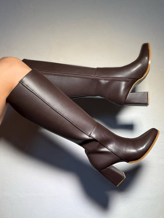 Bota Charlotte Alta Tipo Piel