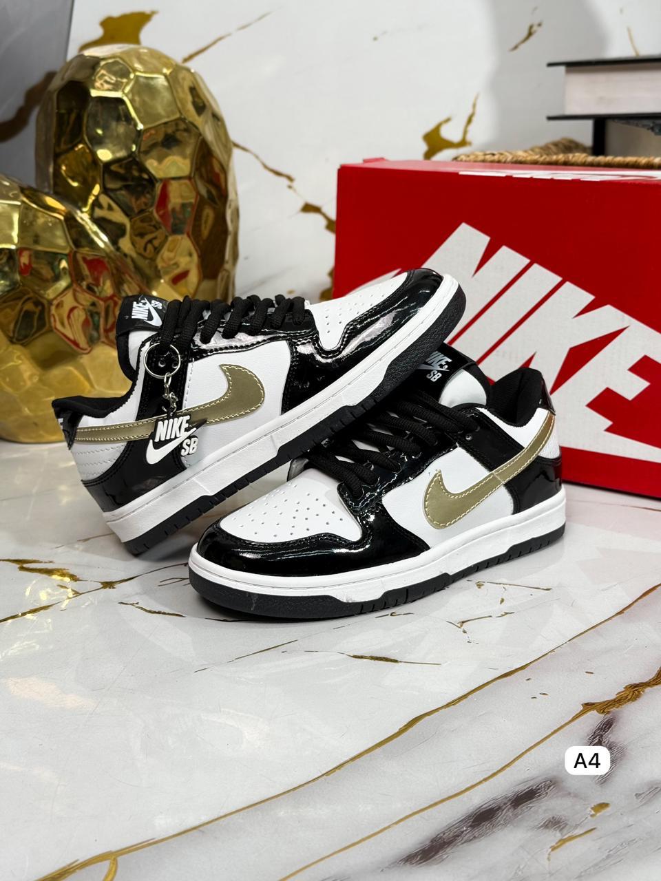 Dunk Negro/Oro